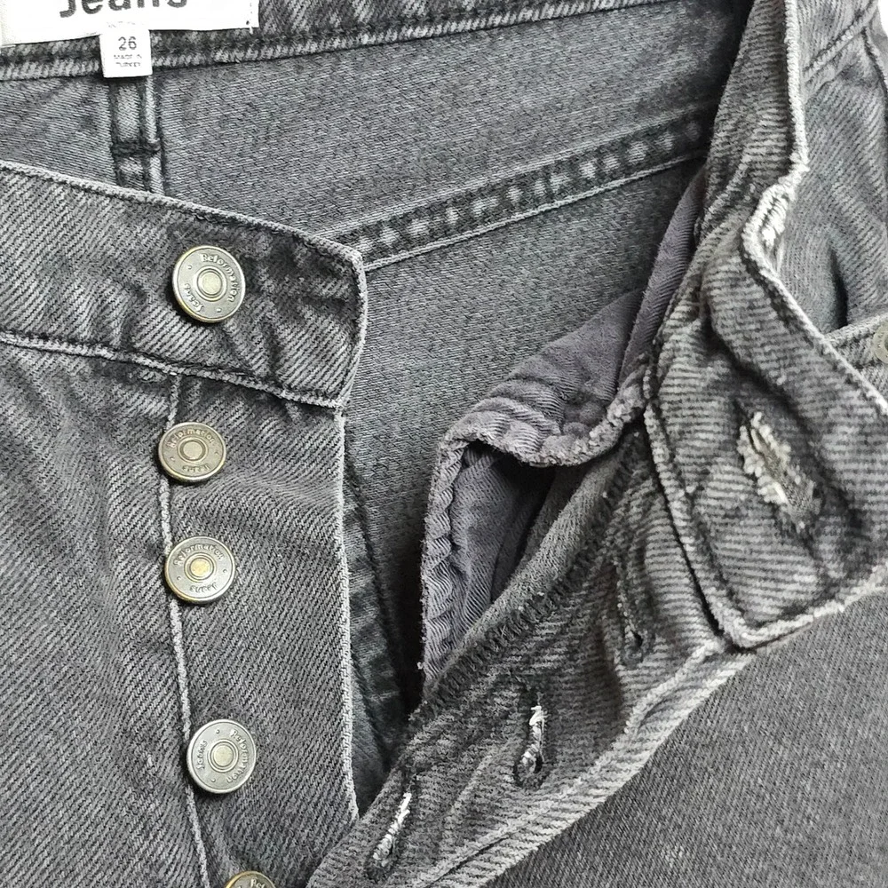Reformation Cynthia High Rise‎ Straight Jeans Gray Patch Detail 26